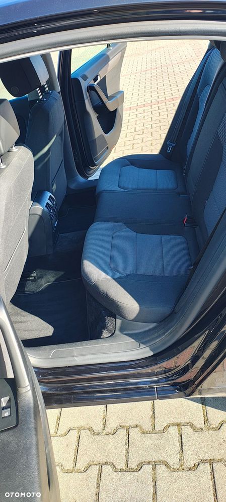 Volkswagen Passat 2.0 TDI Comfortline - 17
