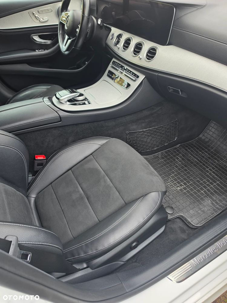 Mercedes-Benz Klasa E 400 d 4Matic 9G-TRONIC AMG Line - 26
