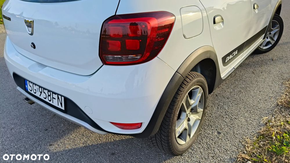 Dacia Sandero - 8