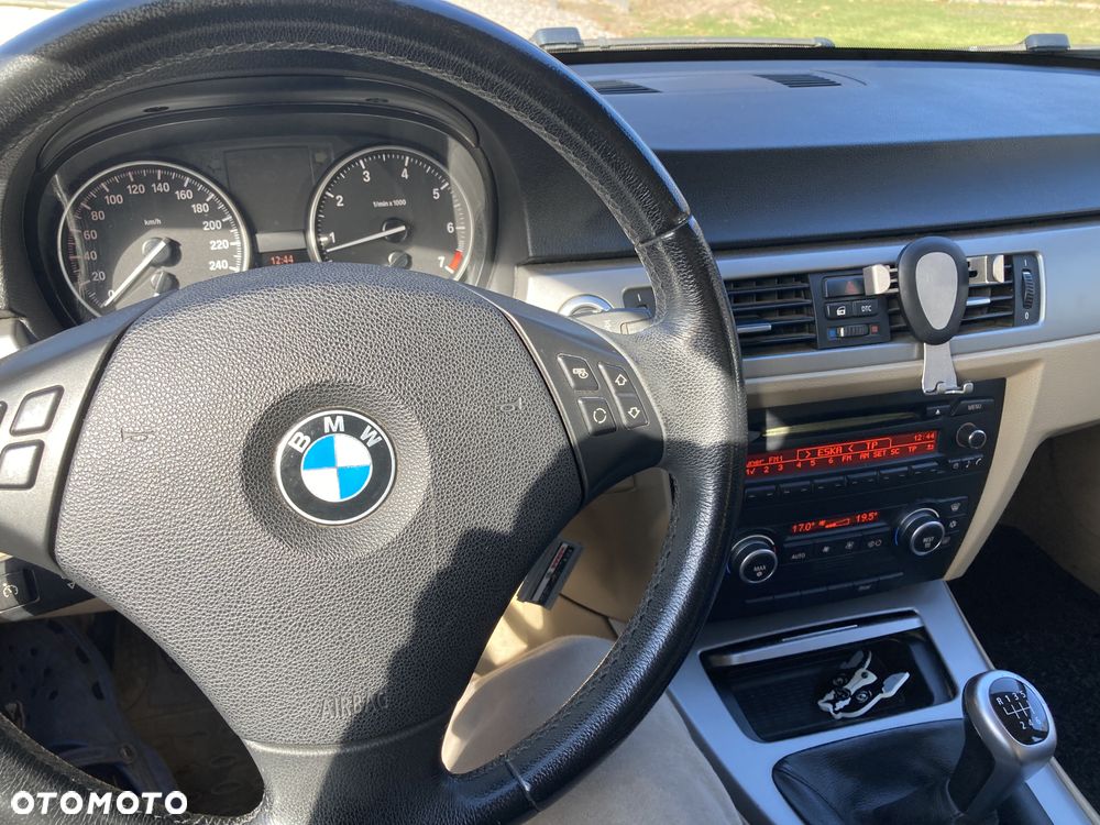 BMW Seria 3 316i - 9