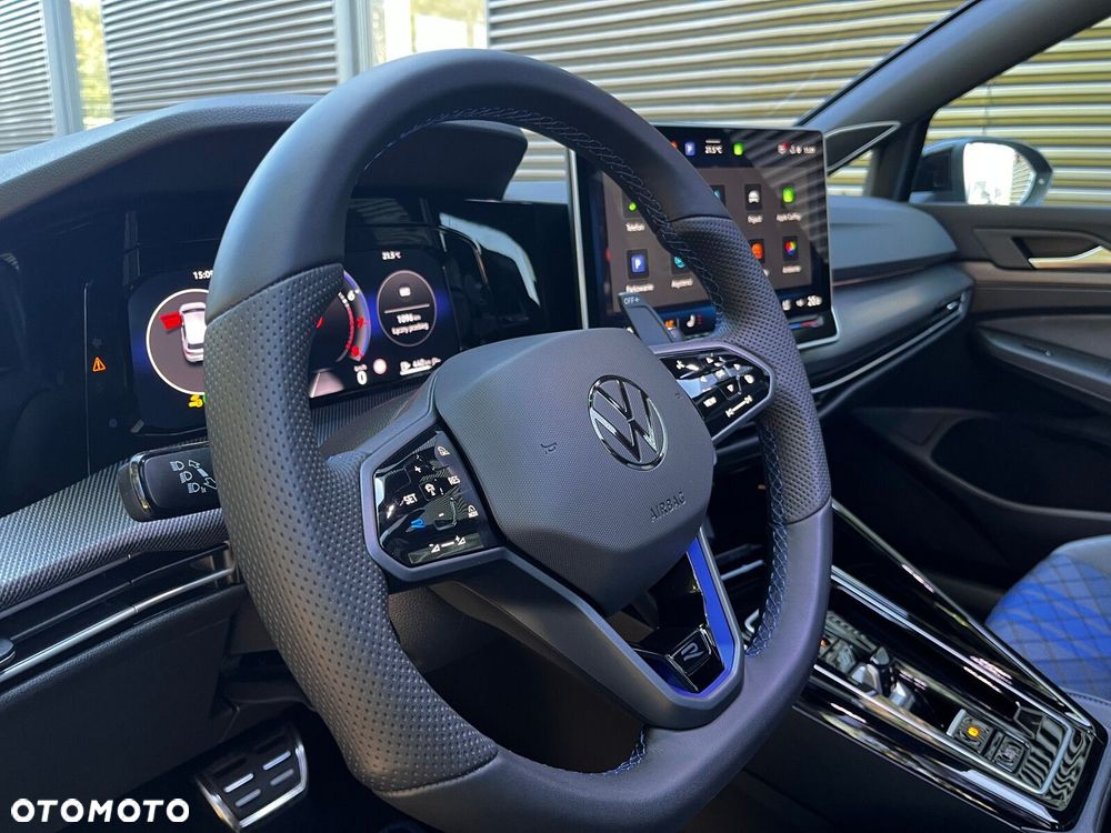 Volkswagen Golf - 15