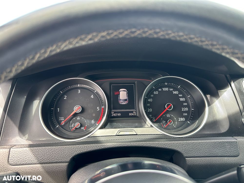 Volkswagen Golf GTD 2.0 TDI SCR DSG - 7