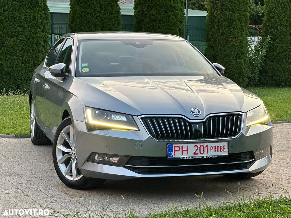 Skoda Superb 2.0 TDI DSG Style - 2