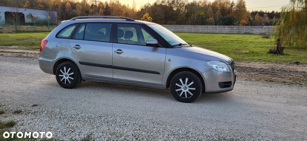 Skoda Fabia 1.4 16V Ambiente - 2