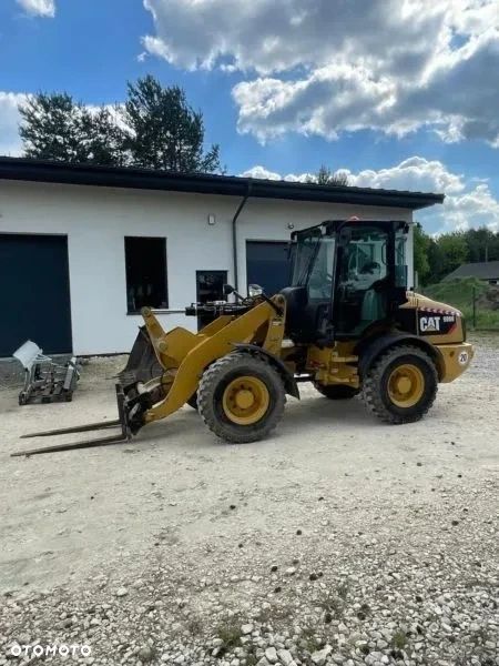 Caterpillar 908H - 1