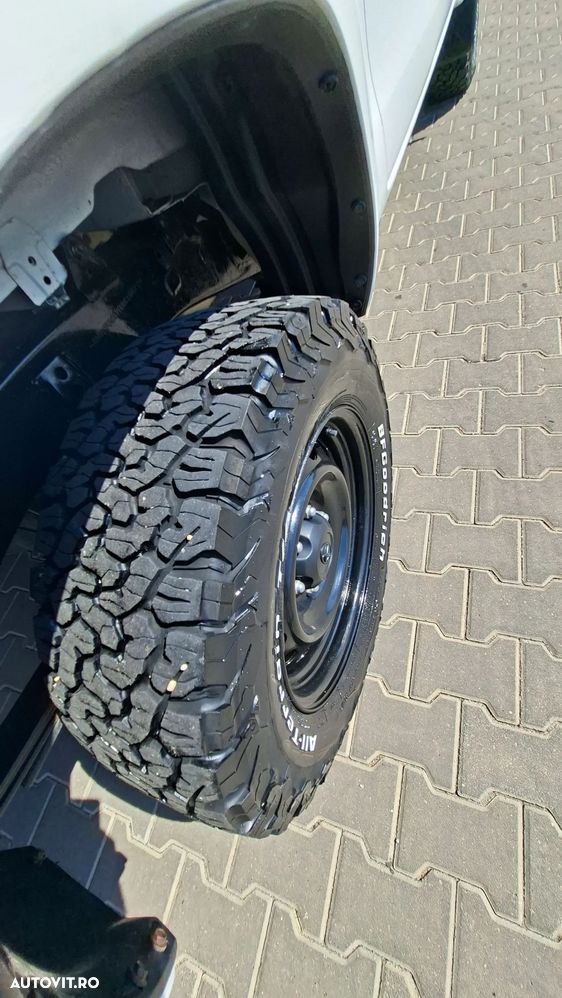 Toyota Hilux - 14
