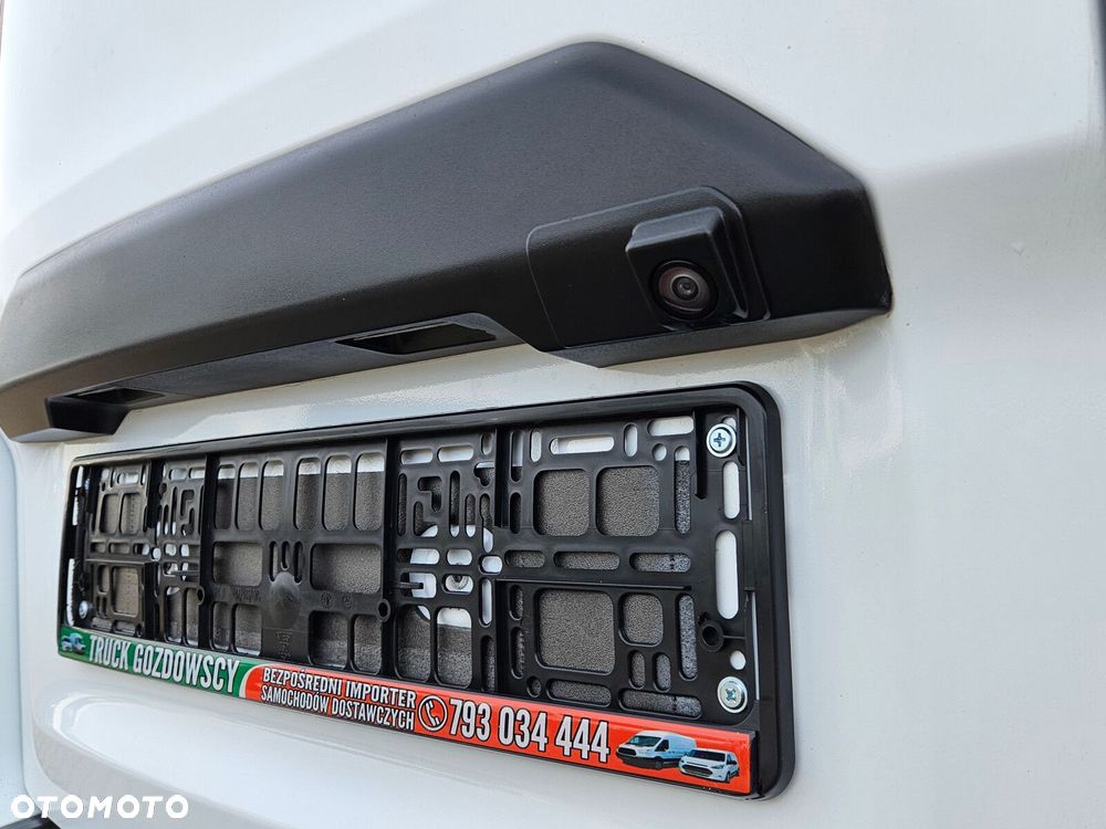 Ford Transit Custom - 13