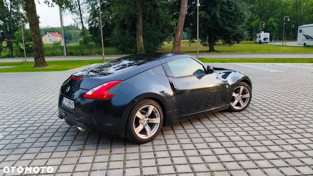 Nissan 370 Z - 5