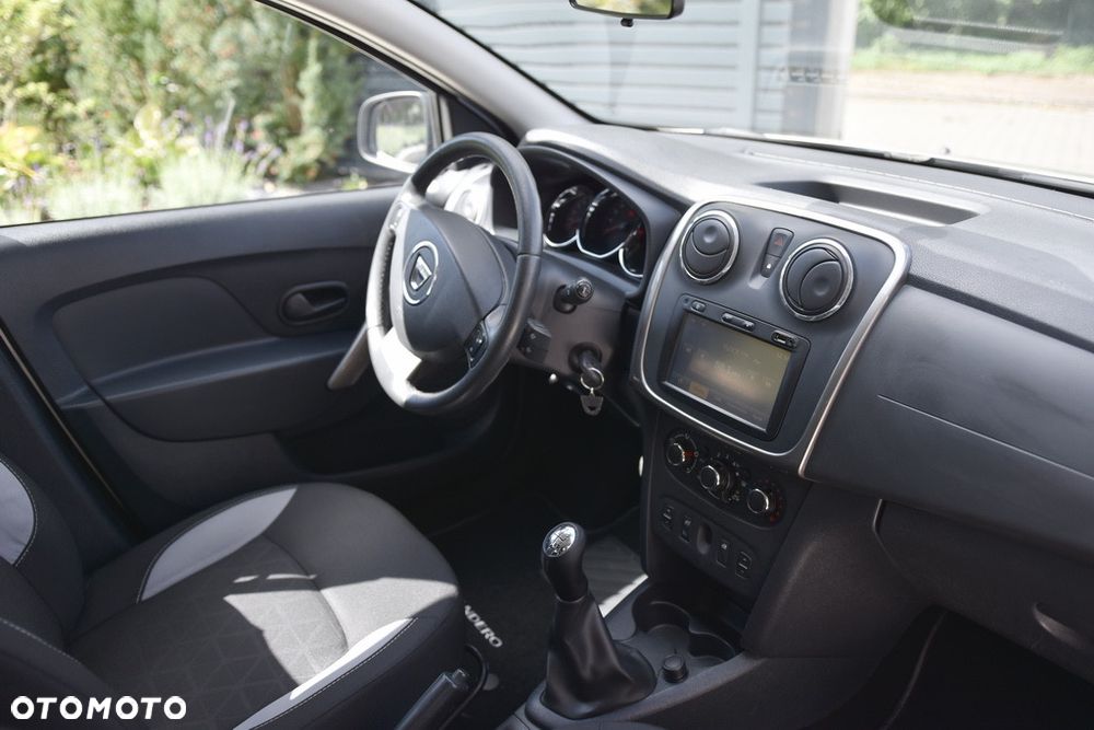 Dacia Sandero TCe 90 (S&S) Comfort - 8