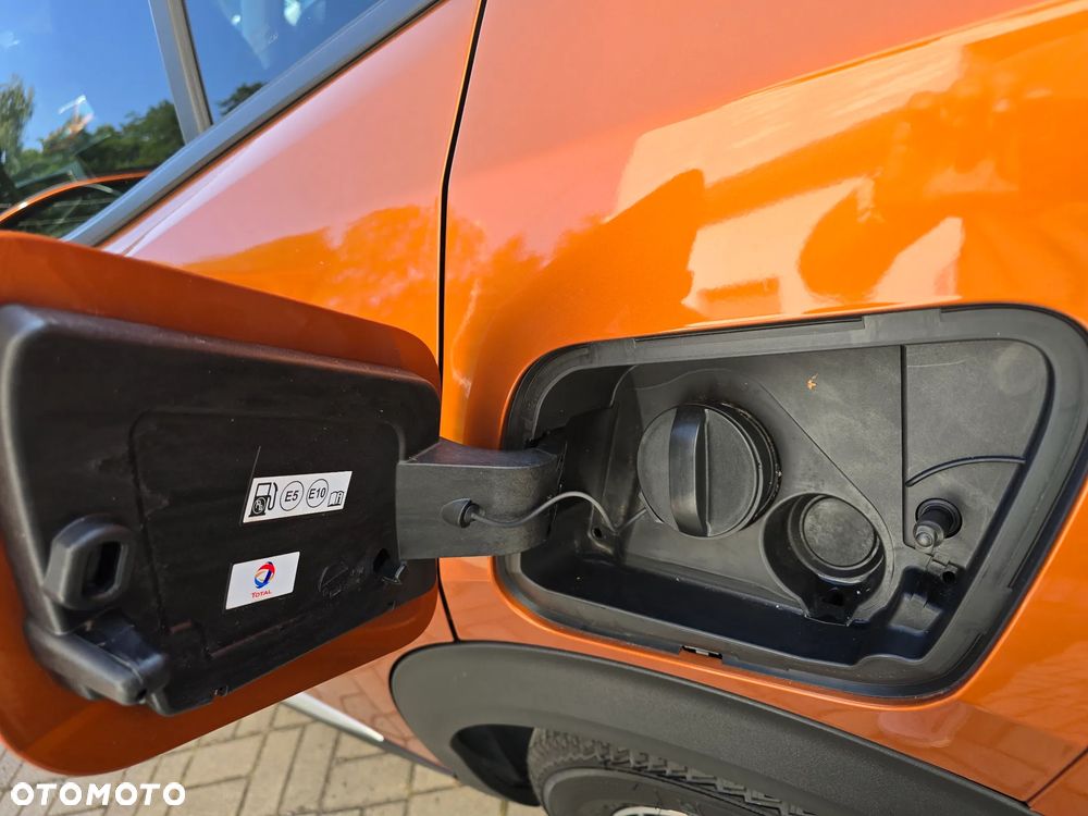 Peugeot 2008 1.2 PureTech Allure S&S EAT8 - 23