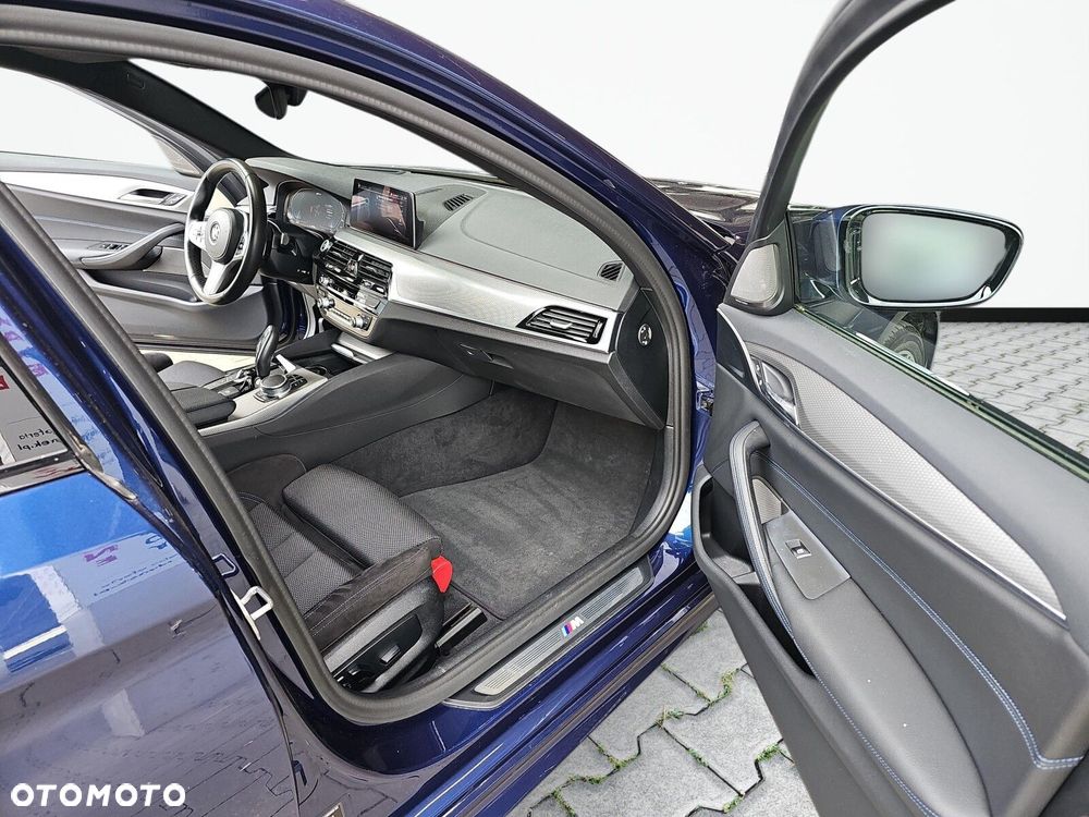 BMW Seria 5 - 36