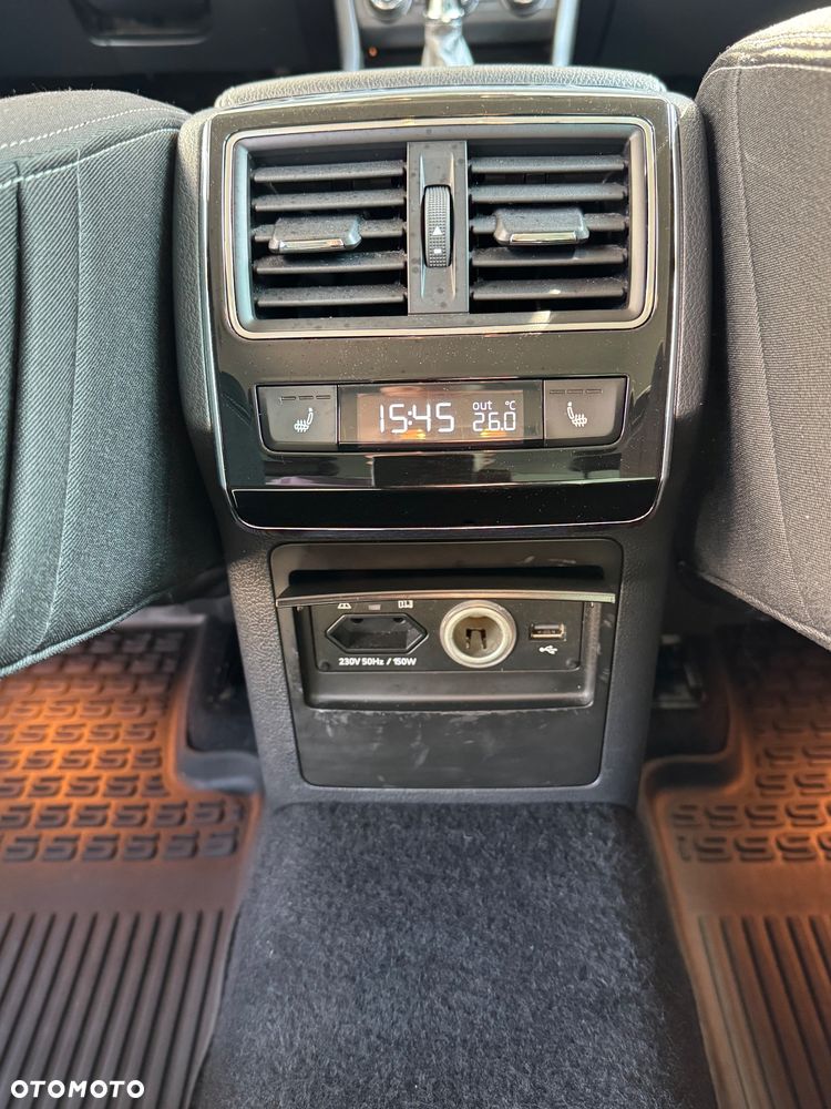 Skoda Superb 2.0 TDI Ambition DSG - 12