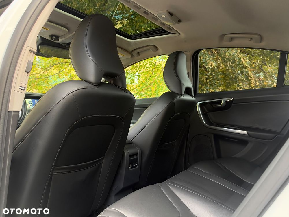 Volvo S60 - 28