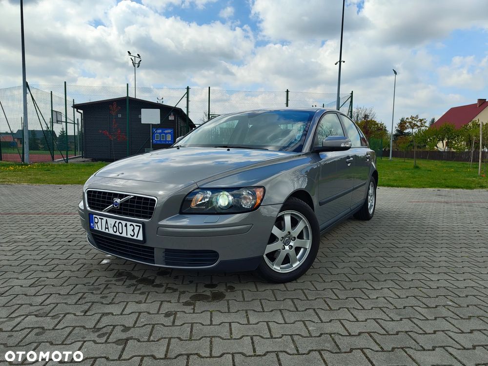 Volvo S40 1.8 Momentum - 1
