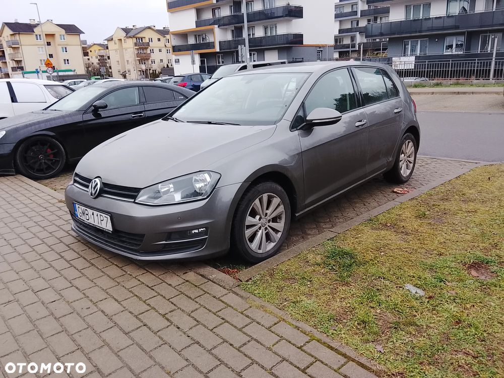 Volkswagen Golf 1.6 TDI Comfortline DSG - 1