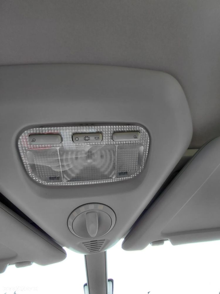 Citroën C4 Picasso 1.6 HDi Selection MCP - 31
