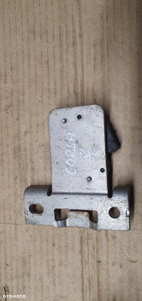 Moduł zapłonu zapłonowy Opel Corsa B 90243618 - 2