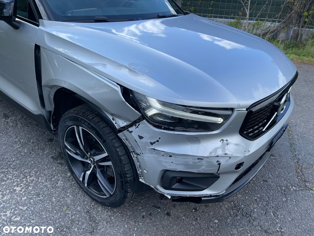 Volvo XC 40 D4 AWD Geartronic R-Design - 16