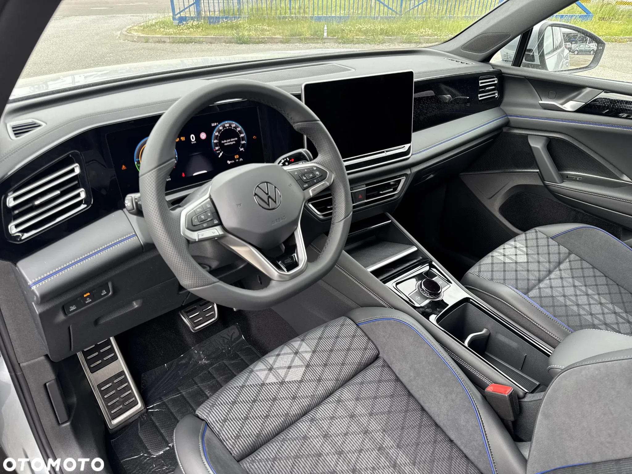 Volkswagen Tiguan 1.5 eHybrid PHEV R-Line Plus DSG - 9