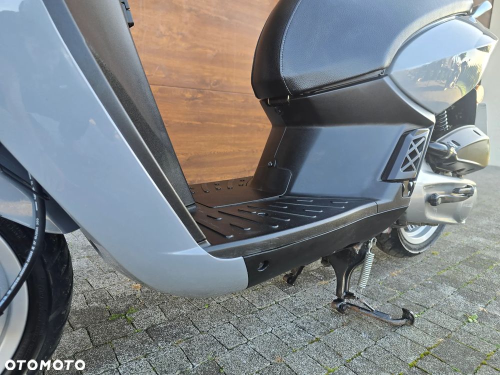 Peugeot Kisbee - 24