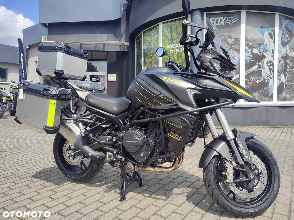 QJMOTOR SRT900S - 20