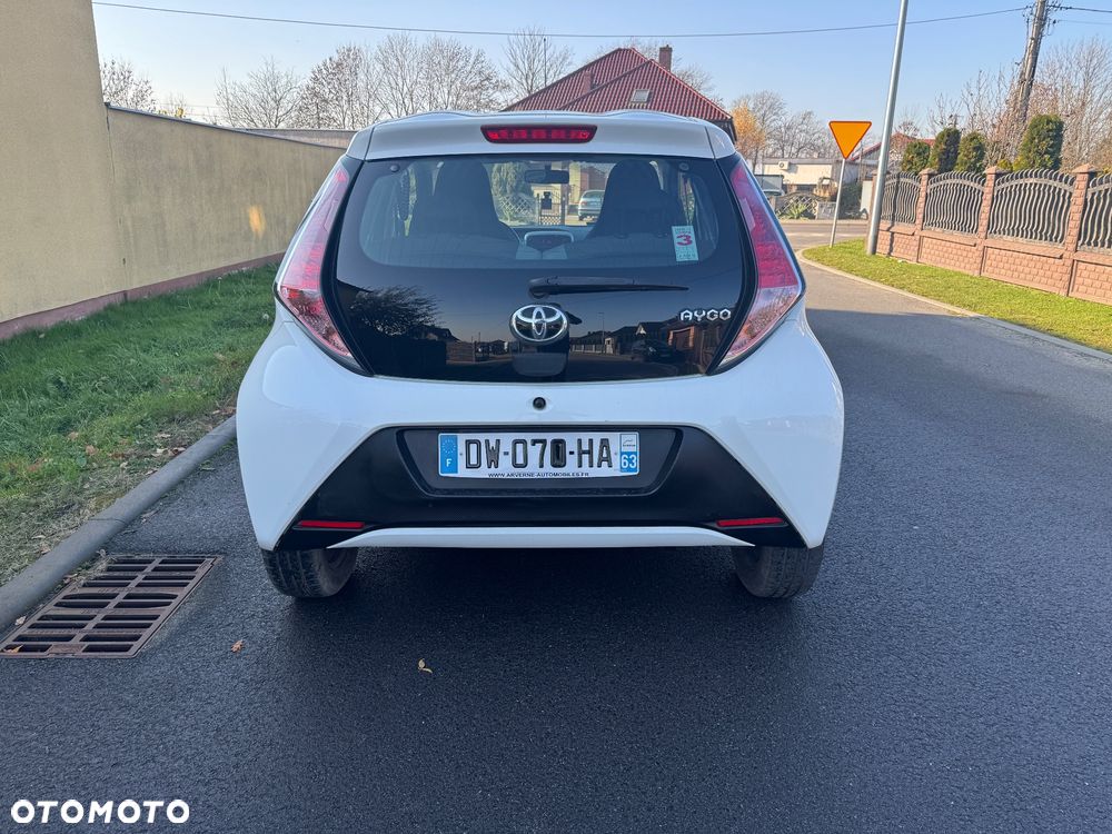 Toyota Aygo x-play touch - 5