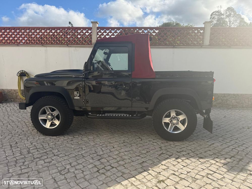 Land Rover Defender 90 DPF Soft Top E - 10