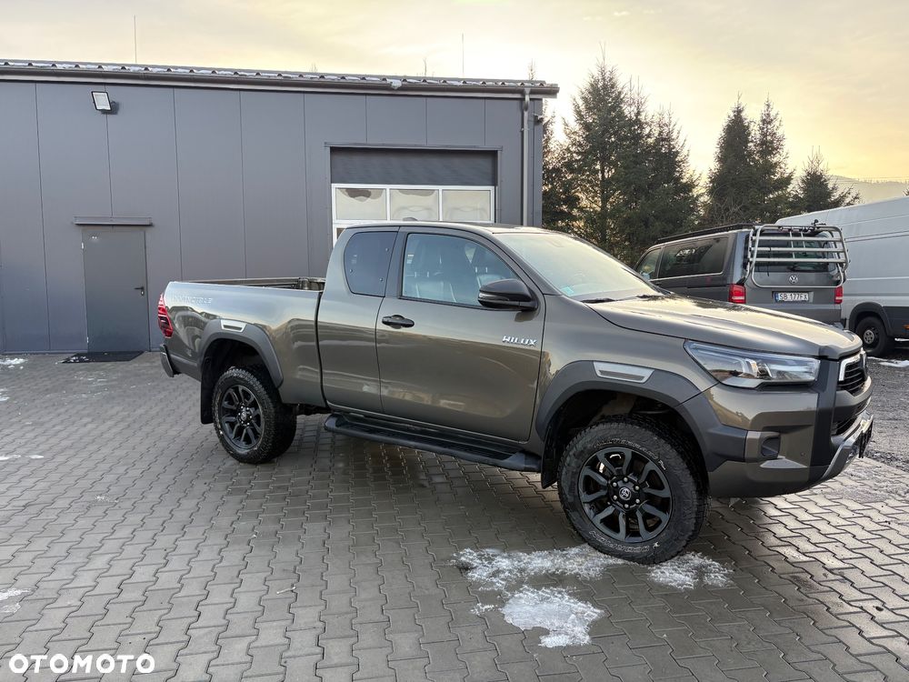 Toyota Hilux 4x4 Extra Cab Autm Invincible - 5