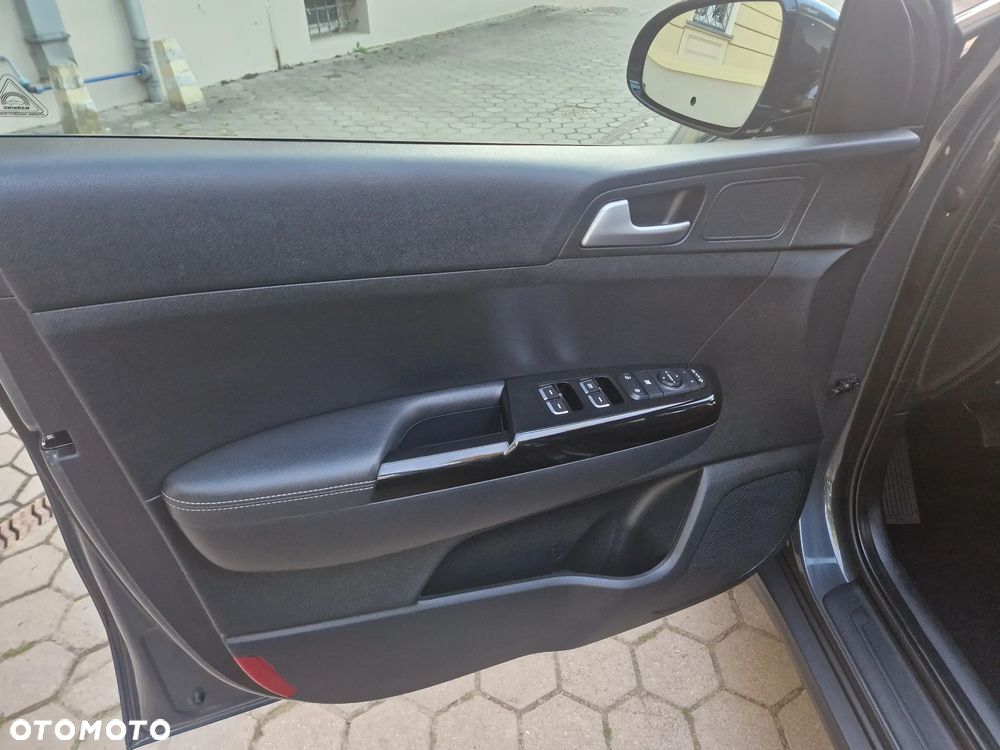 Kia Sportage 1.6 GDI Black Edition 2WD - 29