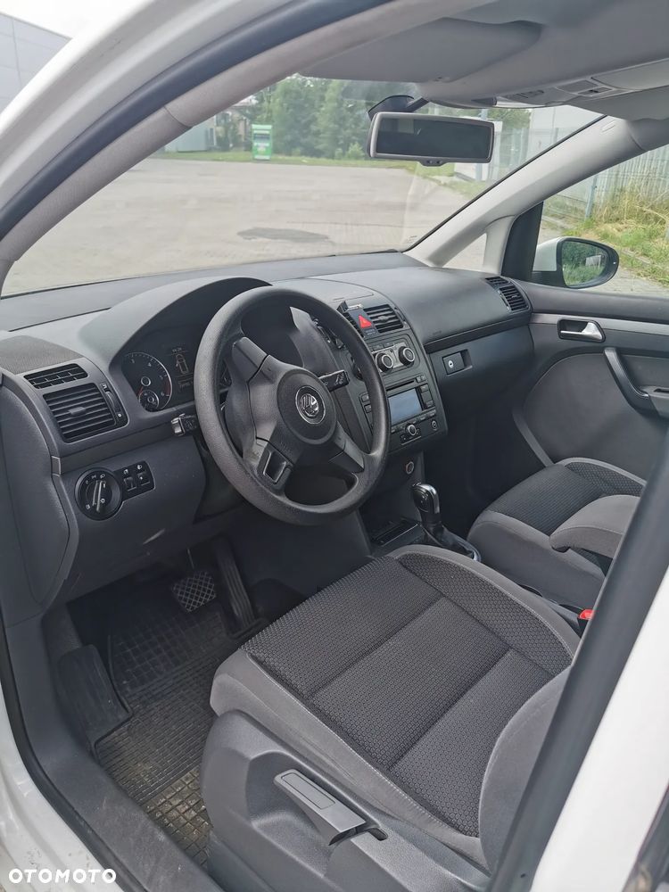 Volkswagen Touran 1.6 TDI DPF DSG Highline - 5