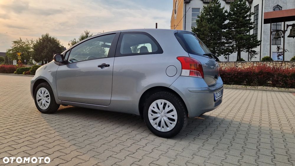 Toyota Yaris 1.0 VVT-i Cool - 5