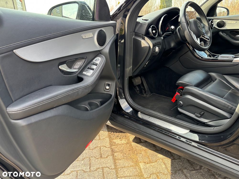 Mercedes-Benz GLC - 9