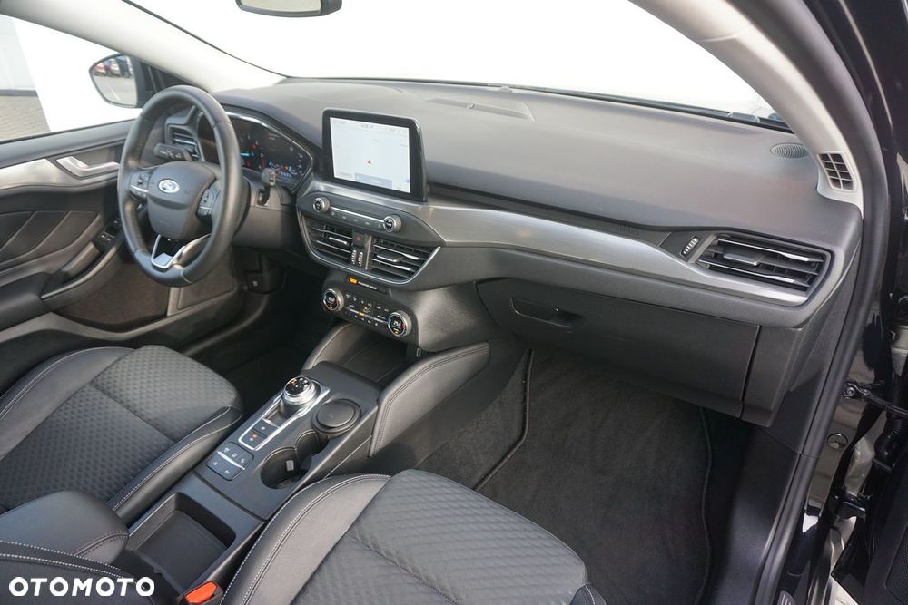 Ford Focus 1.5 EcoBlue Start-Stopp-System TITANIUM - 6
