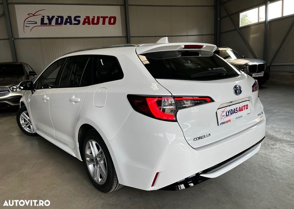 Toyota Corolla - 22