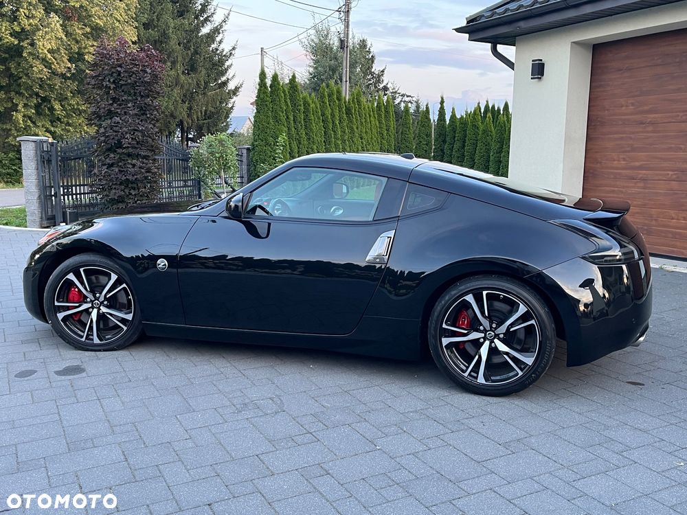 Nissan 370 Z - 4