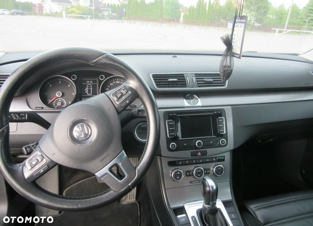 Volkswagen Passat 2.0 TDI 4Motion DSG BlueMotion Tech Highline - 12