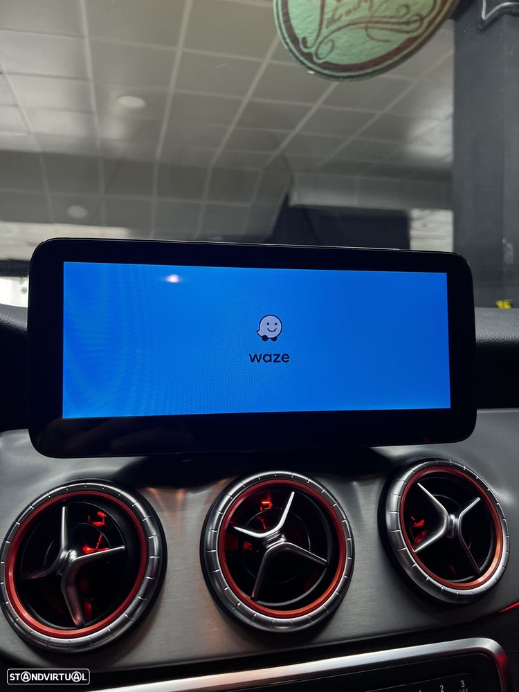 Mercedes-Benz CLA 180 AMG Line - 21