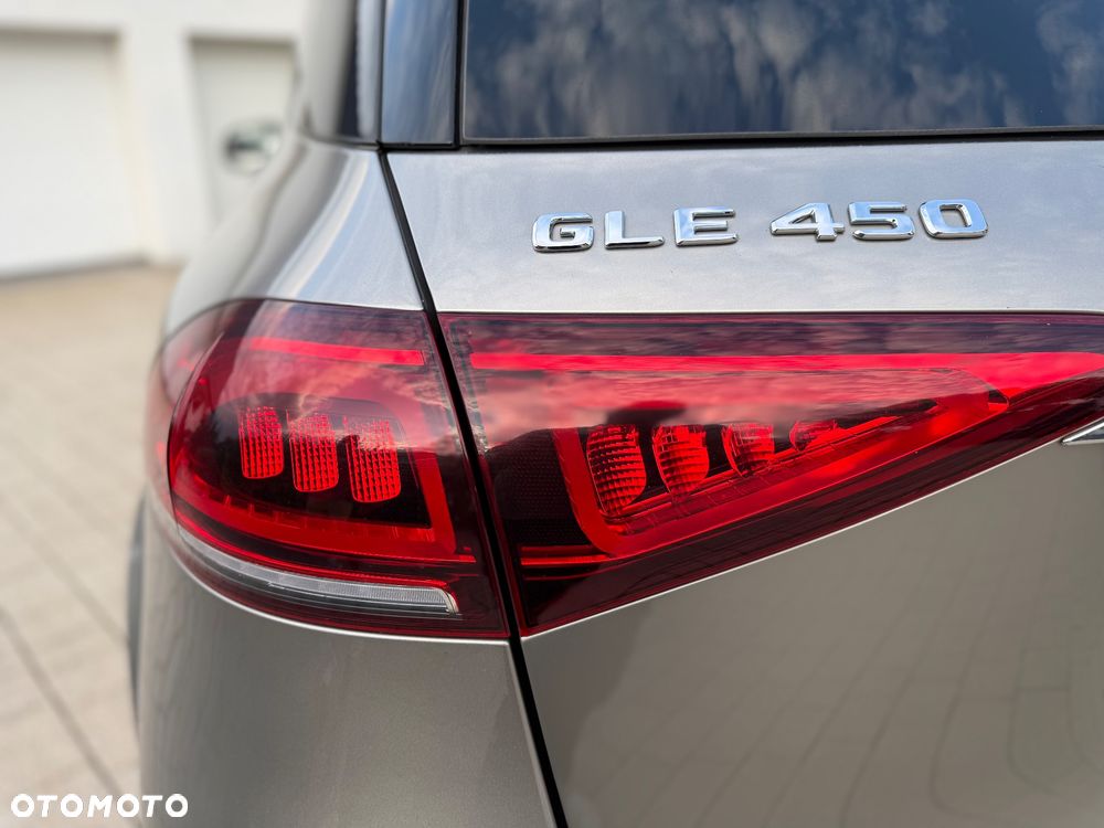 Mercedes-Benz GLE - 11
