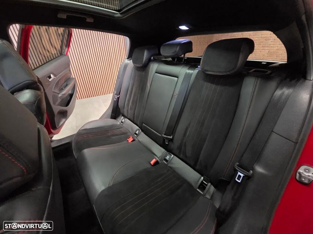 Peugeot 308 BlueHDi FAP 180 EAT8 Stop & Start GT - 17