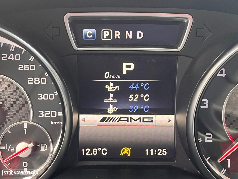 Mercedes-Benz CLA 45 AMG - 50