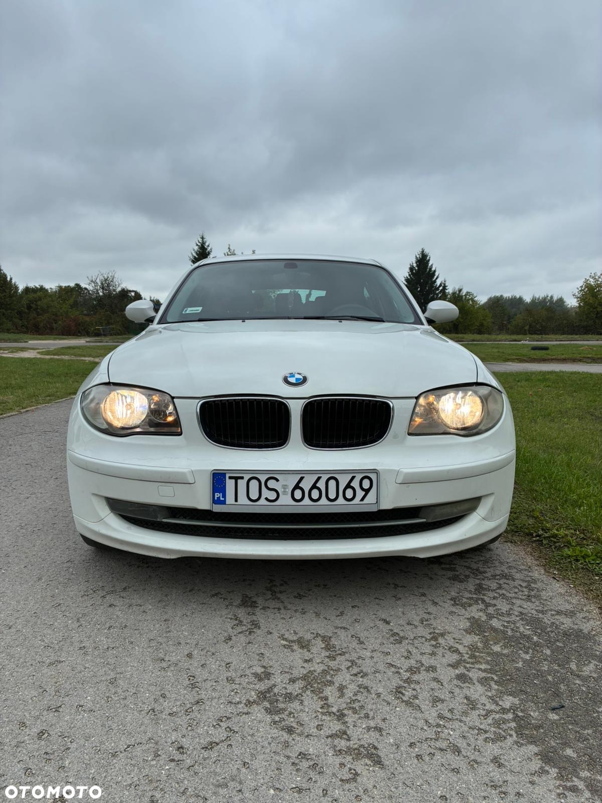 BMW Seria 1 116i - 13