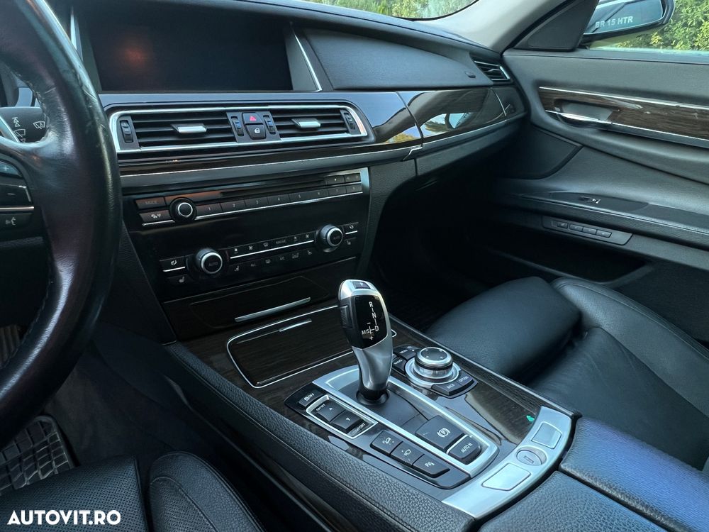 BMW Seria 7 750d xDrive - 14