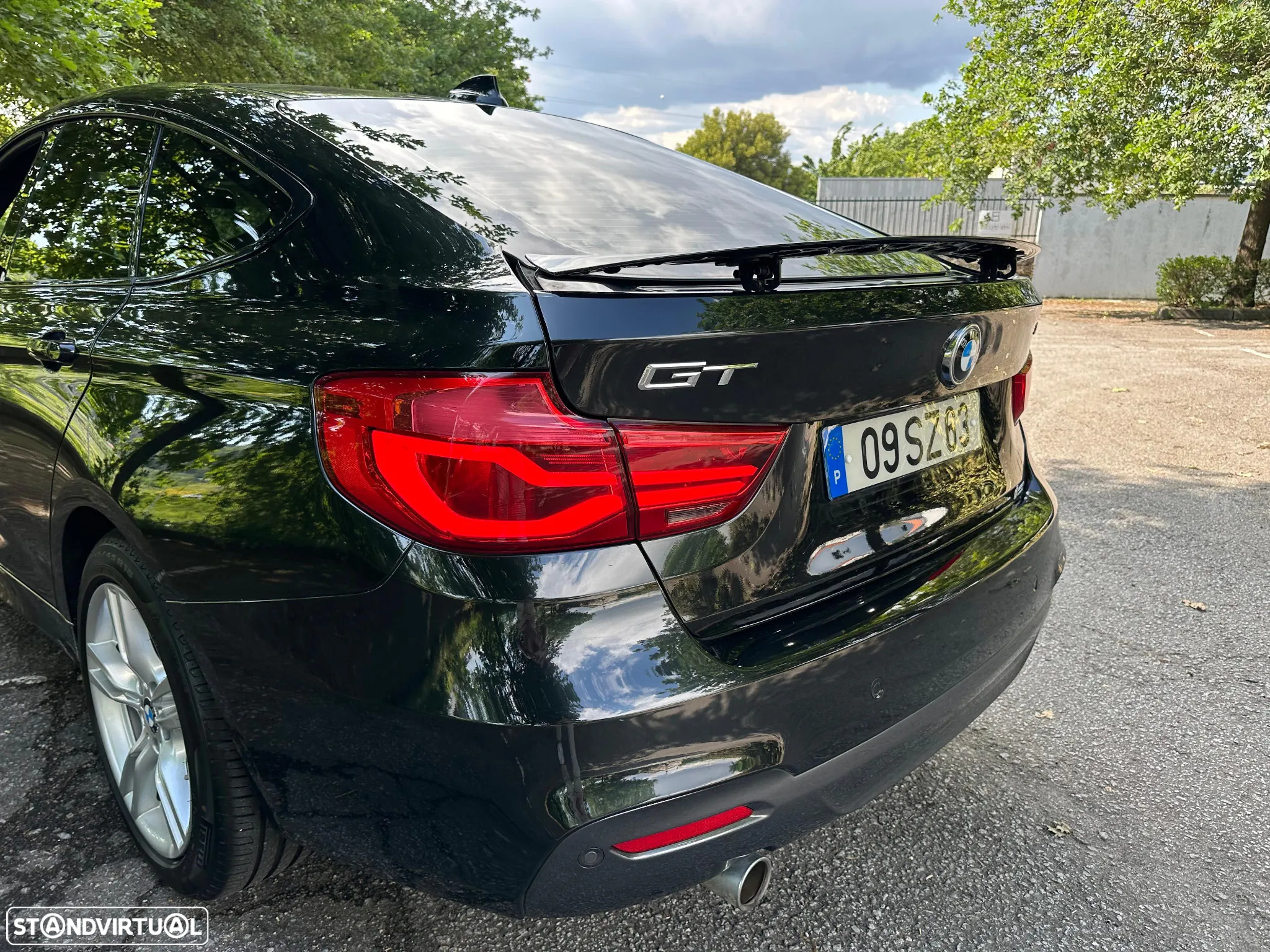 BMW 318 Gran Turismo d Pack M - 16