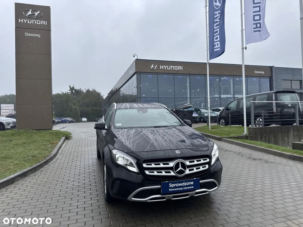 Mercedes-Benz GLA 200 7G-DCT Urban - 2