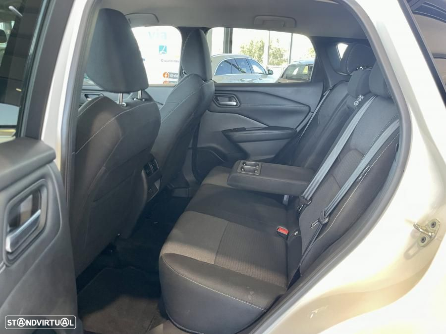 Nissan Qashqai 1.3 DIG-T N-Connecta LED - 24