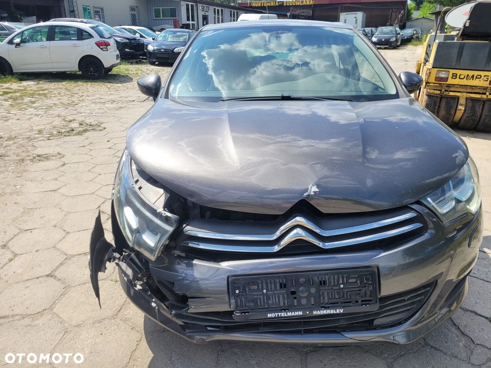 Citroën C4 BlueHDi 100 Selection - 2