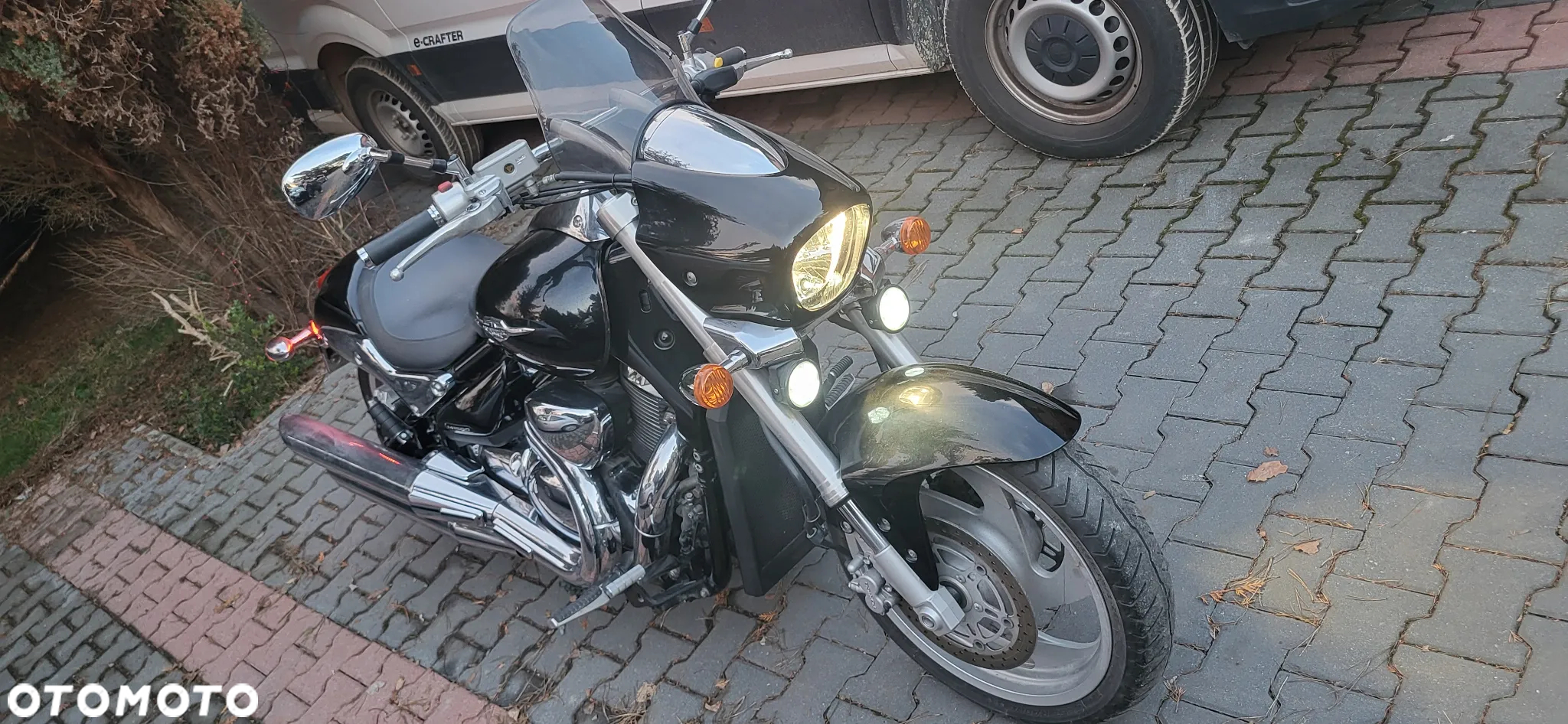 Suzuki Intruder - 22
