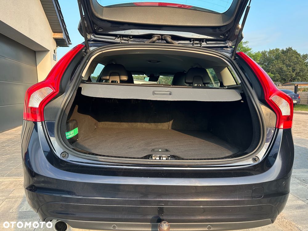 Volvo V60 D3 Geartronic Summum - 12