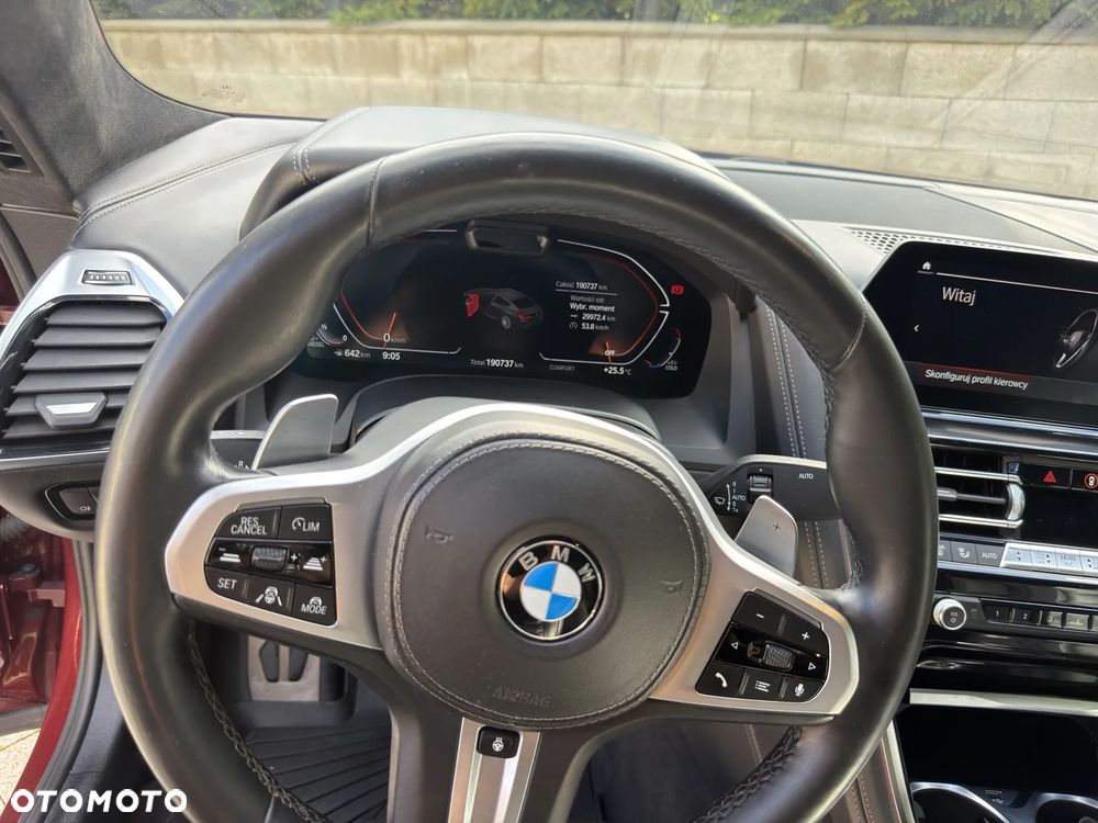 BMW Seria 8 - 13