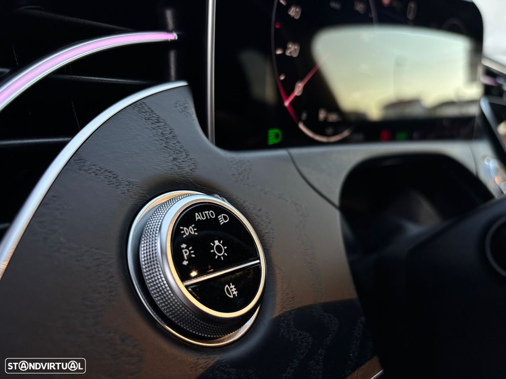 Mercedes-Benz E 300 e Station 9G-TRONIC AMG Line - 15